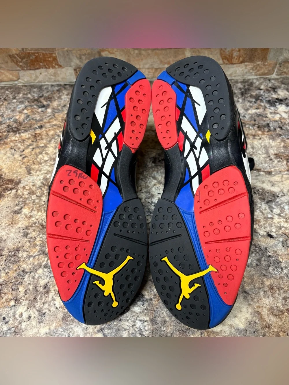 Air Jordan retro 8 Playoff 2023 Size 8